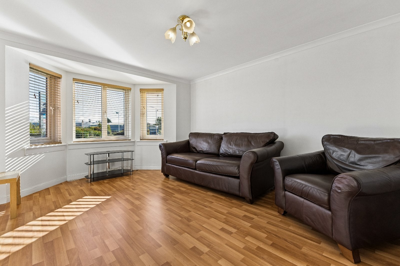 Flat Muirhead Avenue in Falkirk