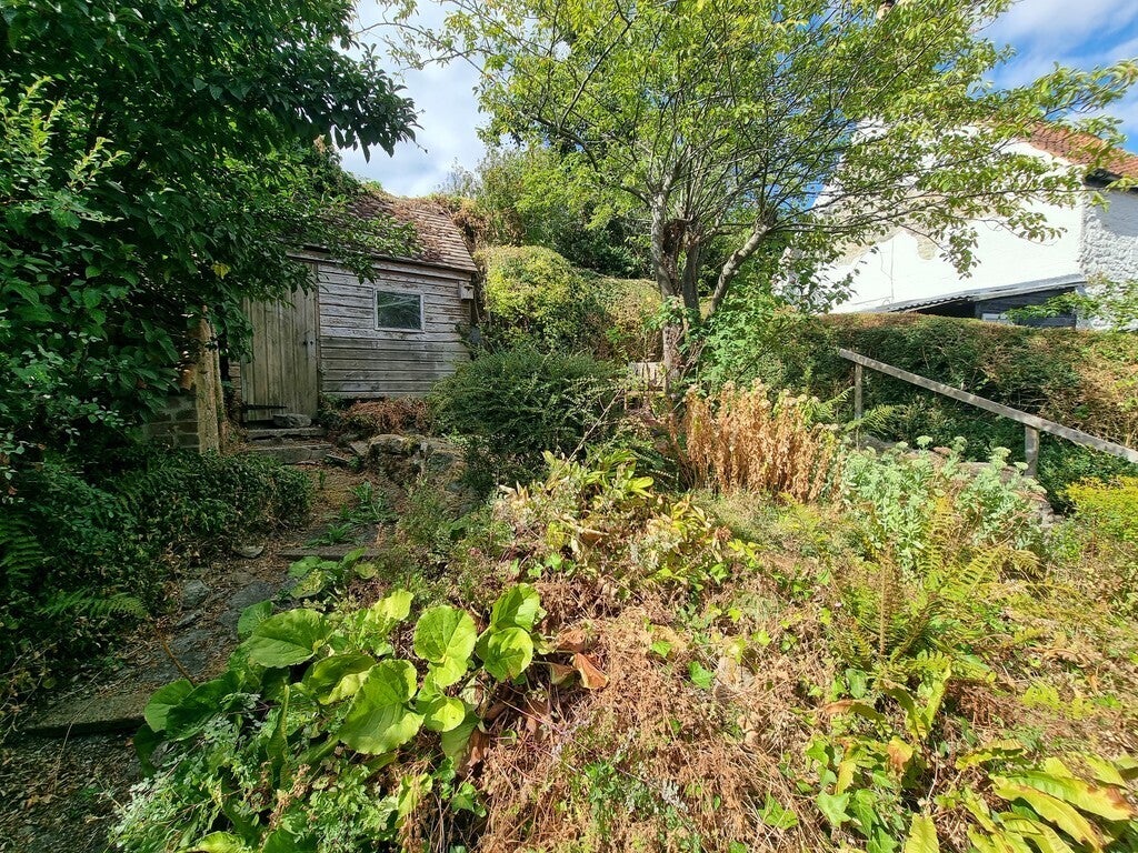 House Sand Street in Longbridge Deverill