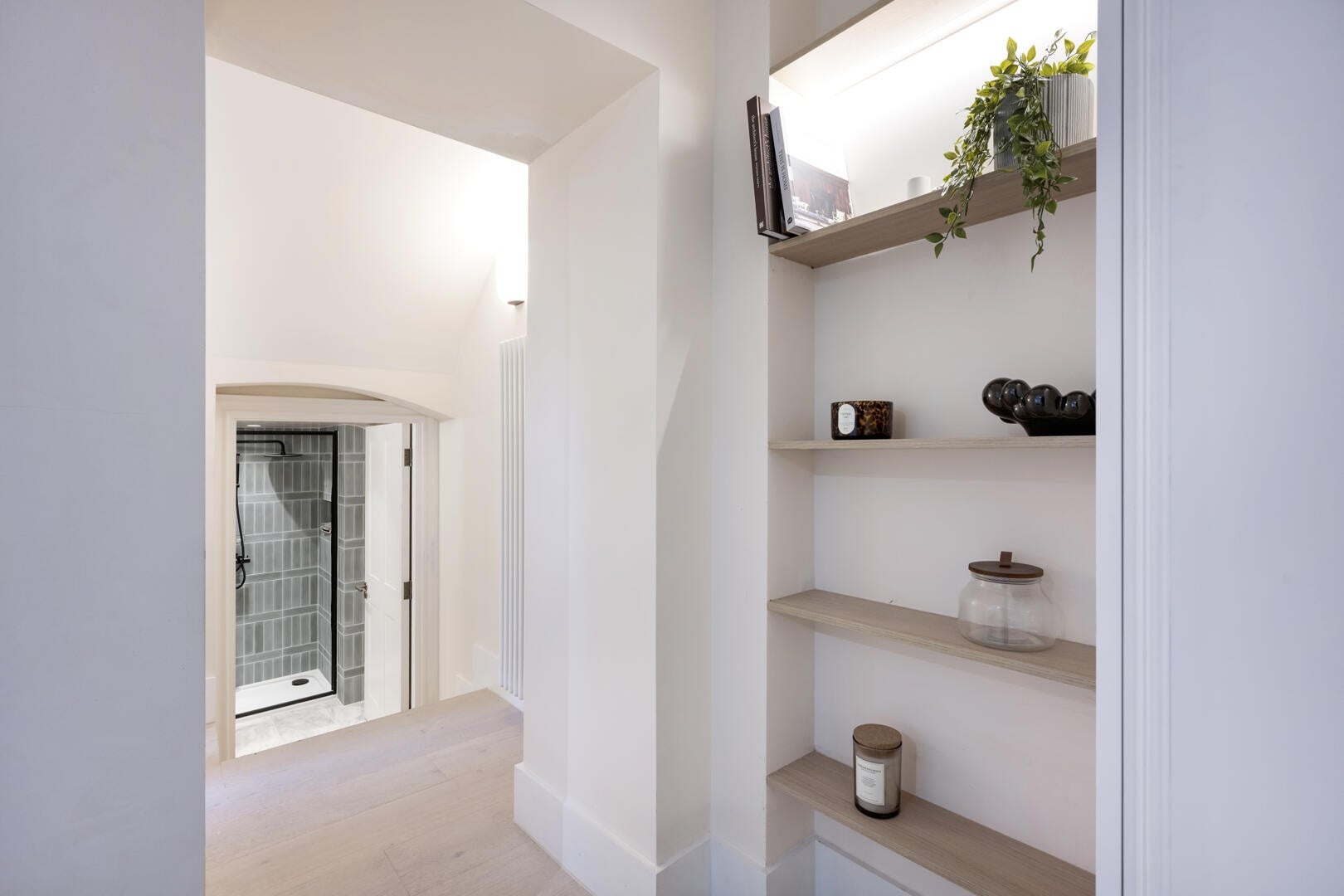 Flat Kensington Gardens Square in City of Westminster