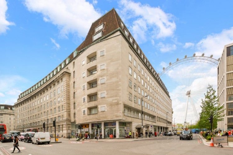 Flat Chicheley Street in Greater London