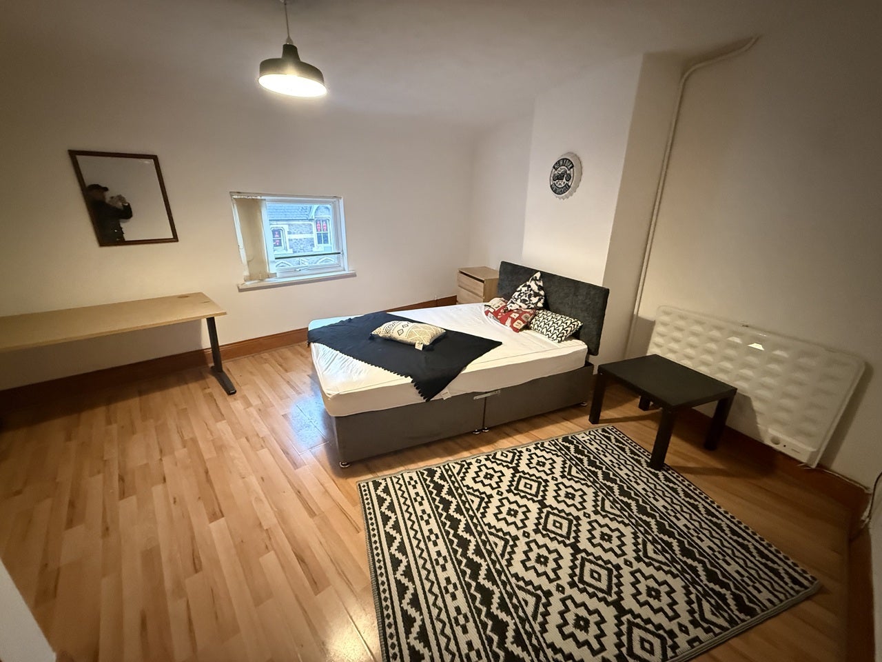 Flat Humberstone Gate in Leicester