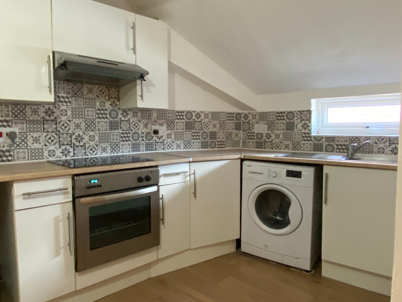 Flat Humberstone Gate in Leicester