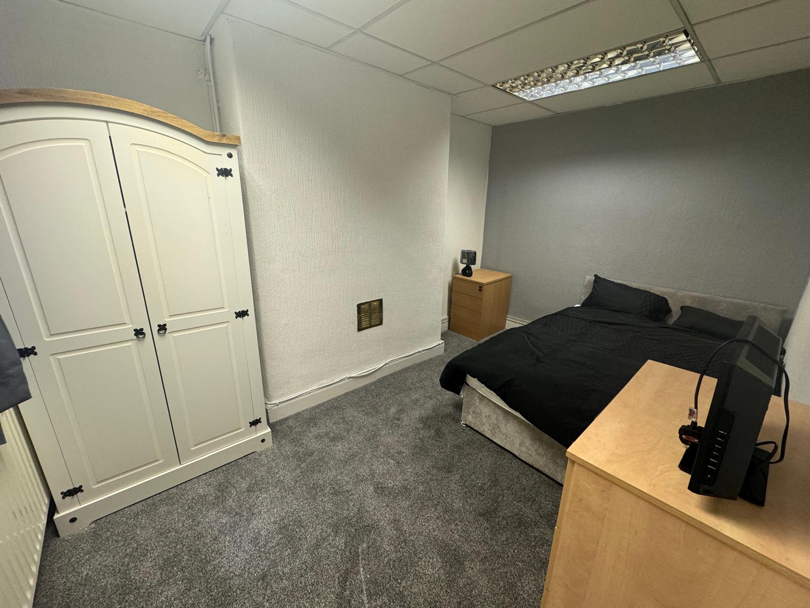 Flat John William Street in Salford