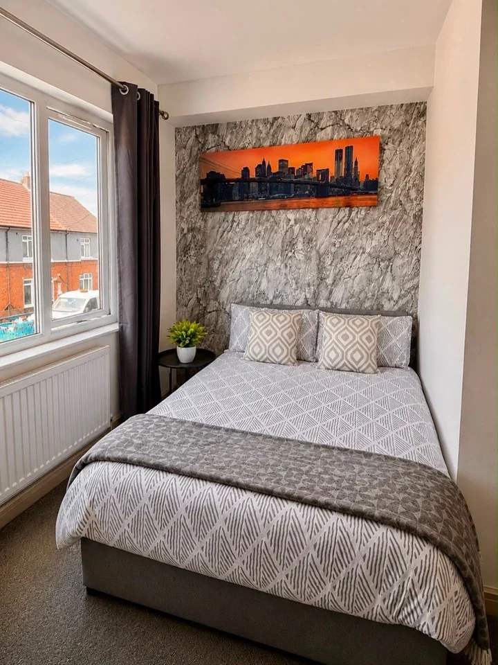 Room Upper Luton Road in Chatham
