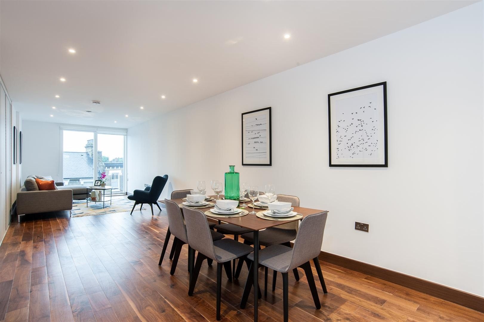 Flat Maygrove Road in Greater London