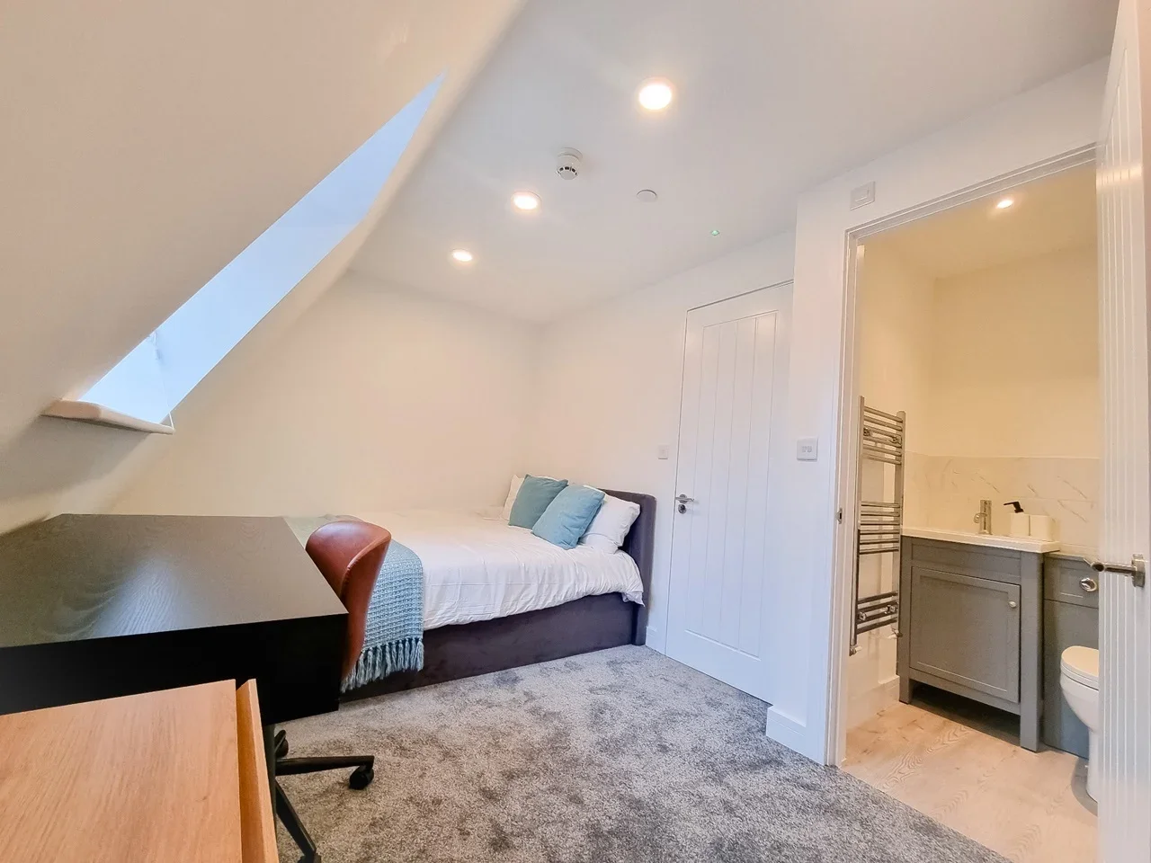 Room West Street in Bristol