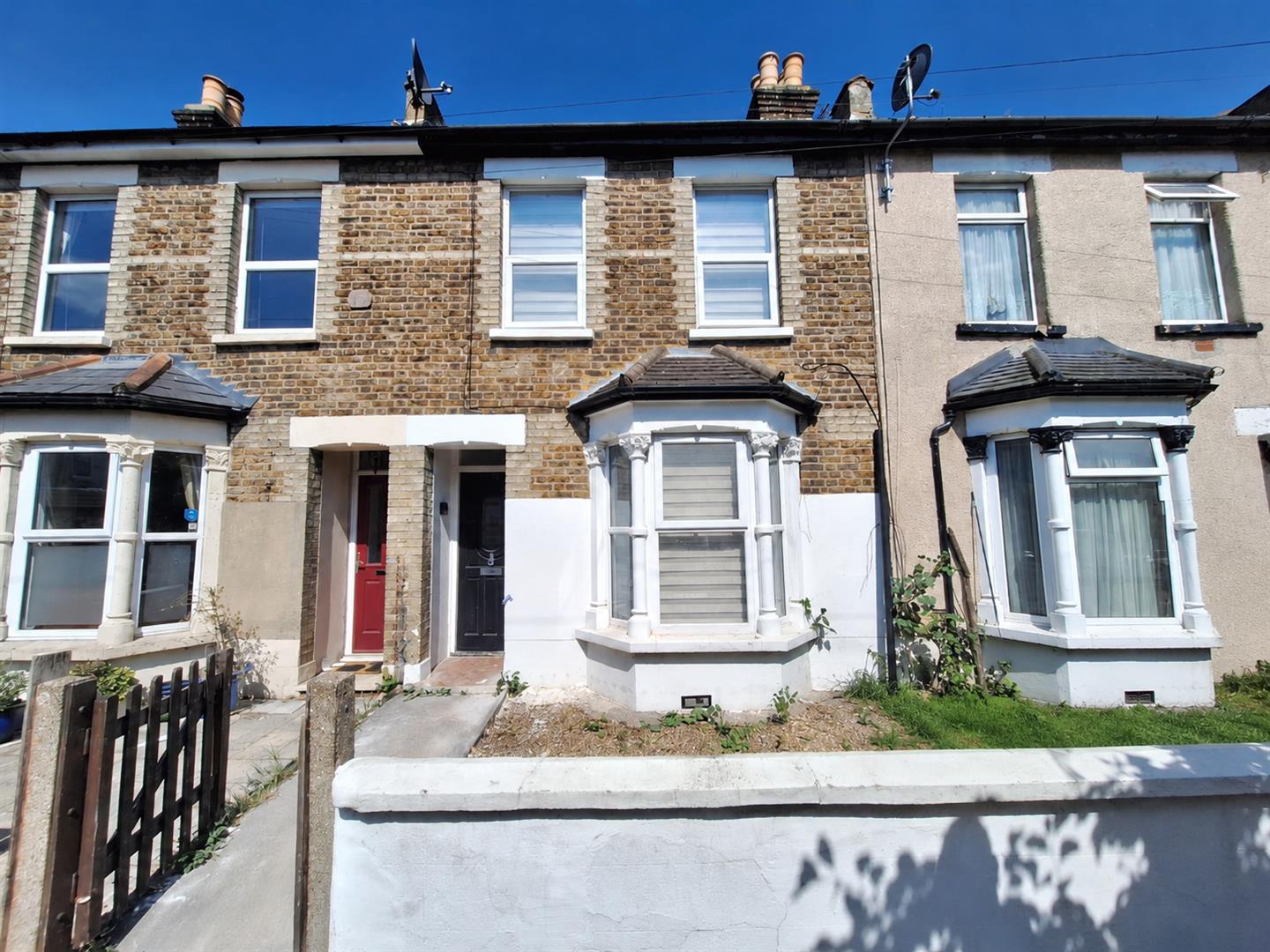 House Woodcroft Road in Greater London
