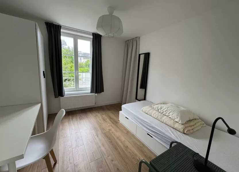 Room Rue Charles de Gaulle in Bures-sur-Yvette