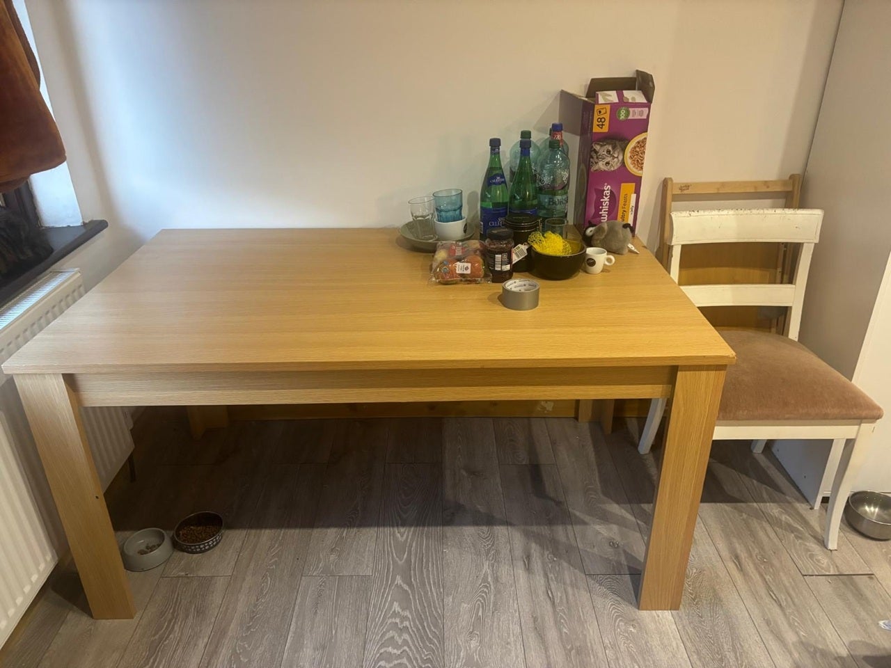 Room Wyvenhoe Road in Greater London