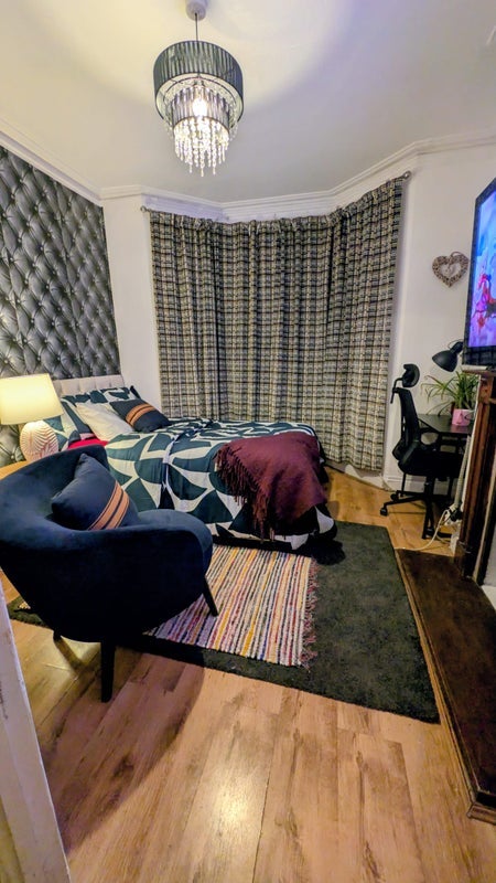 Room Rutland Park in Greater London