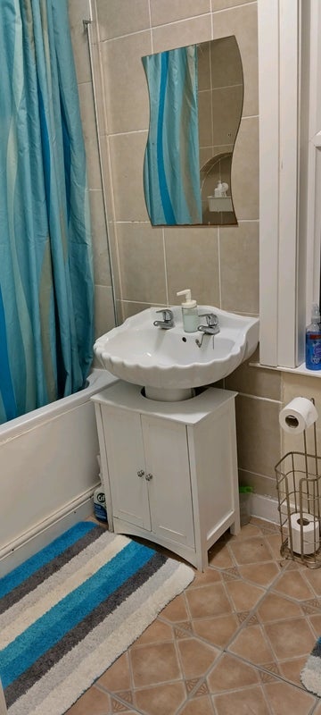 Room Rutland Park in Greater London