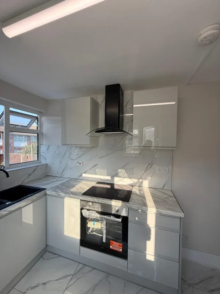 Flat Lennard Avenue in Dartford