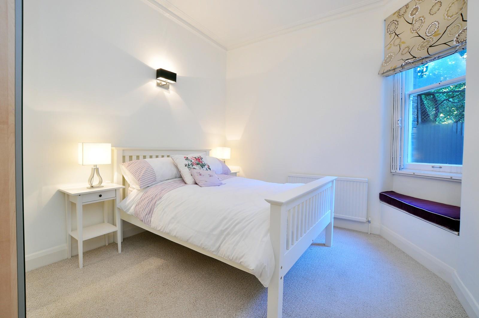 Flat Stamford Brook Avenue in Greater London
