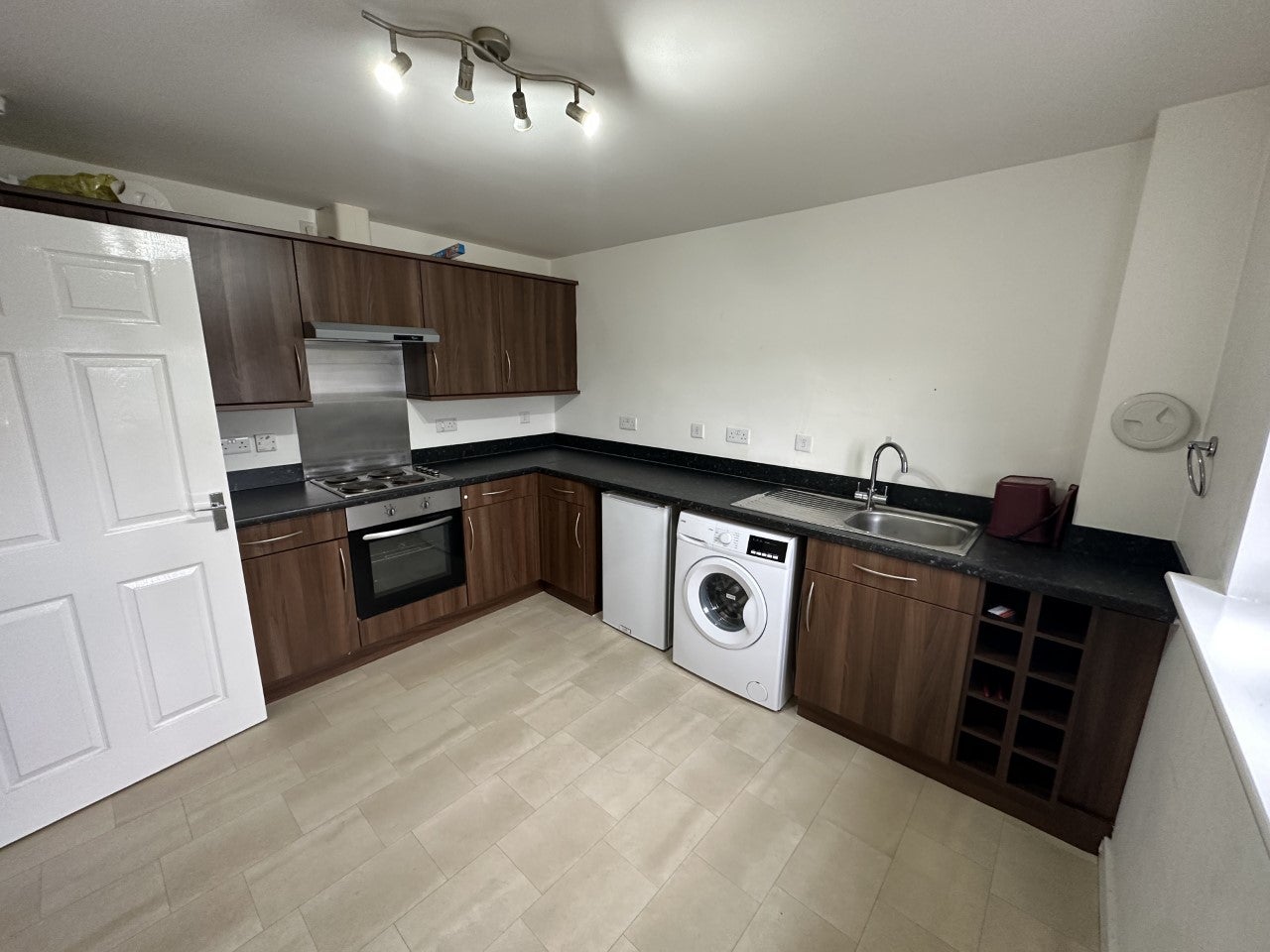 Flat Lloyd Court in Rutherglen