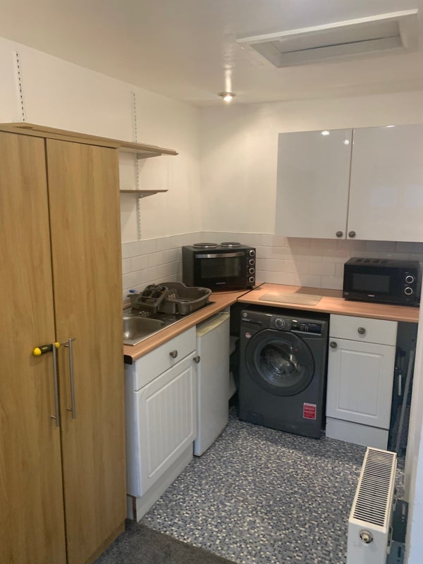 Room Goodrest Croft in Birmingham