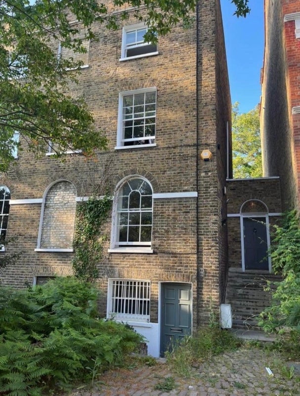 Room Kennington Park Place in Greater London
