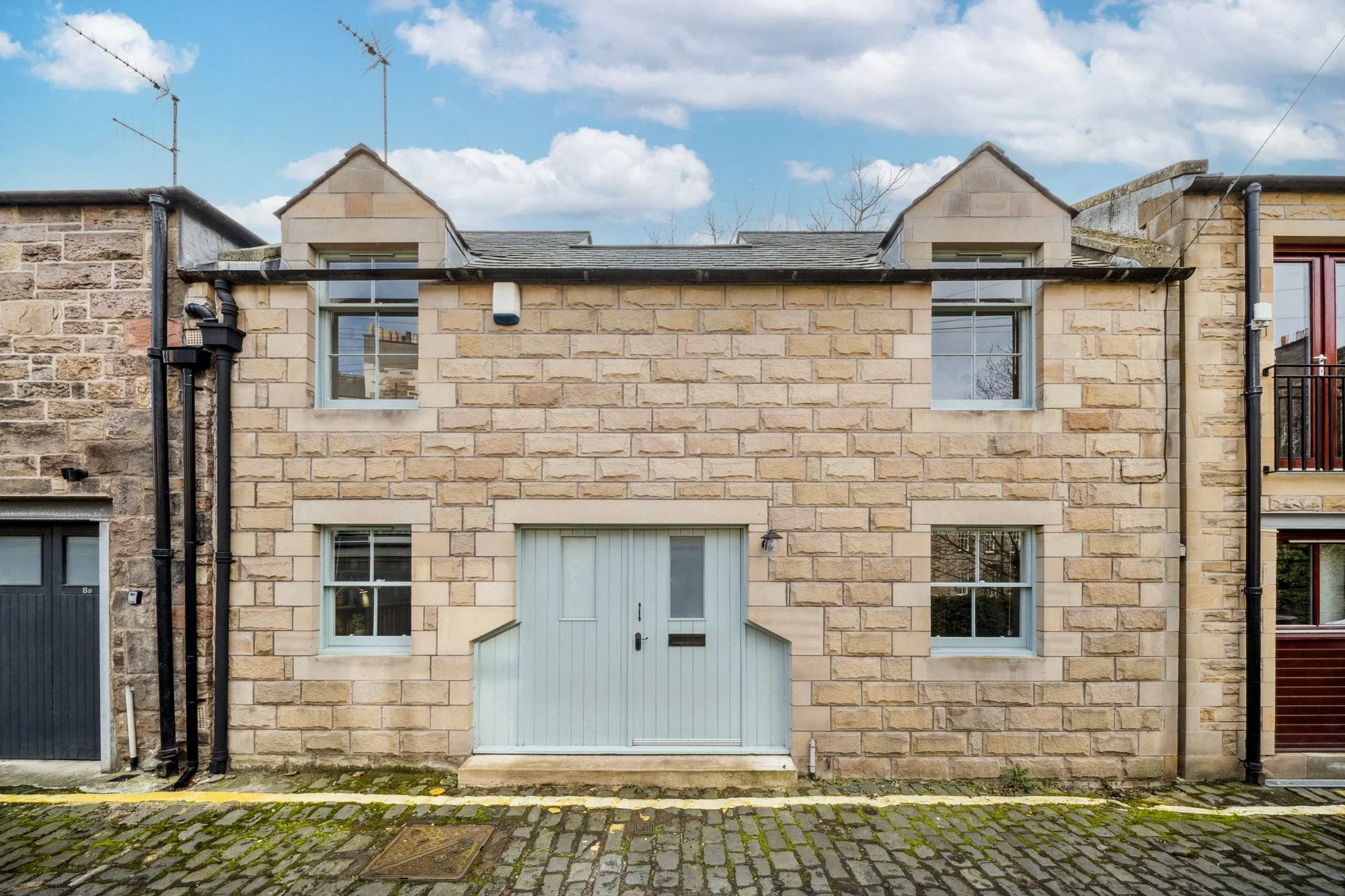 Flat Broughton Place Lane in City of Edinburgh