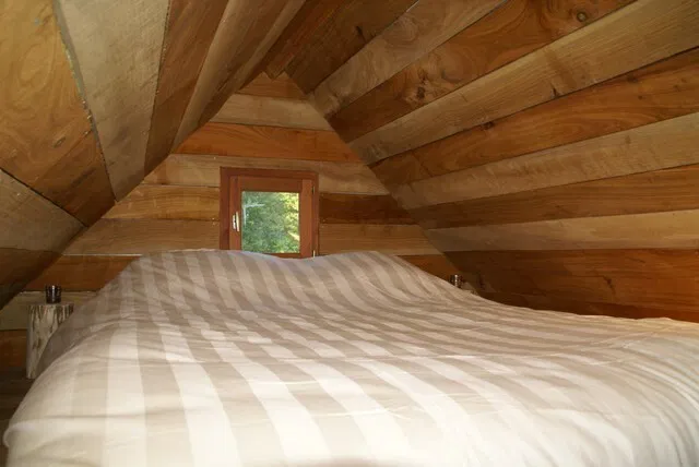 Room Route des Ferrons in Laizy