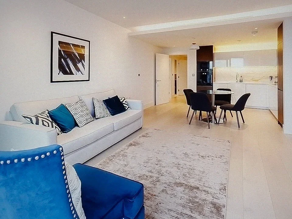Flat Lots Road in Greater London