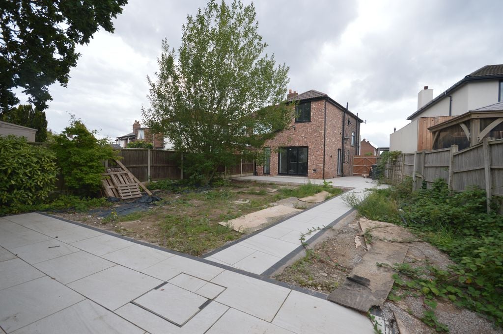 House Baileys Lane in Halewood