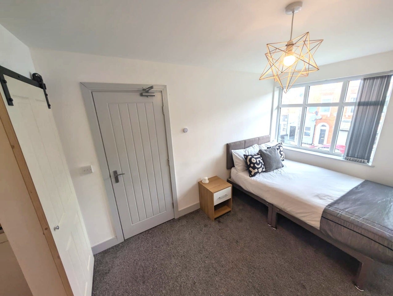 Room Edgbaston Road in Birmingham