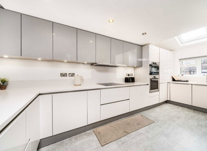 House Telegraph Place in Greater London