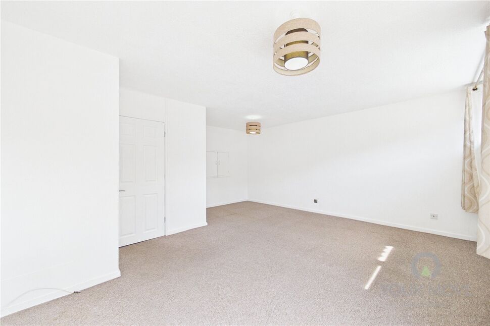 Flat Cliftonville Road in Northampton