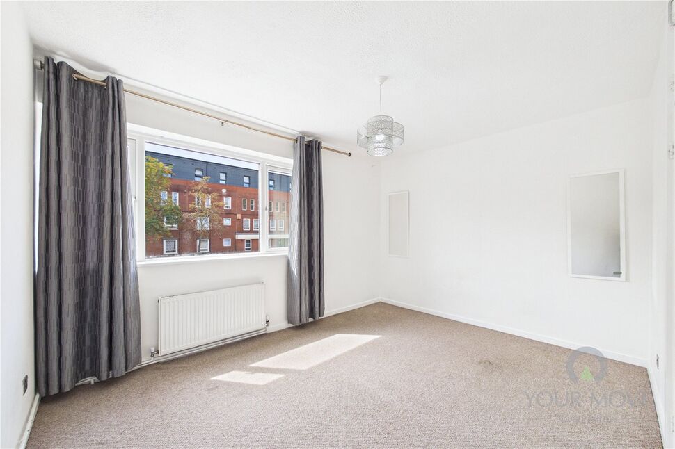 Flat Cliftonville Road in Northampton