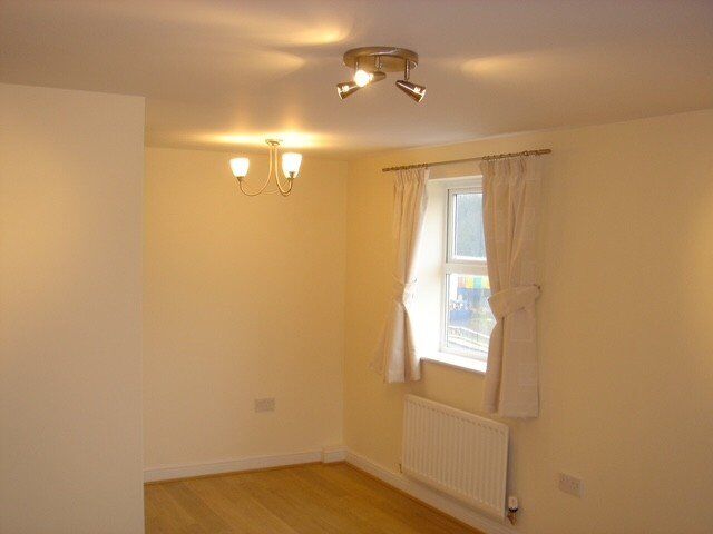 Flat Wrenbury Drive in Kingsmead