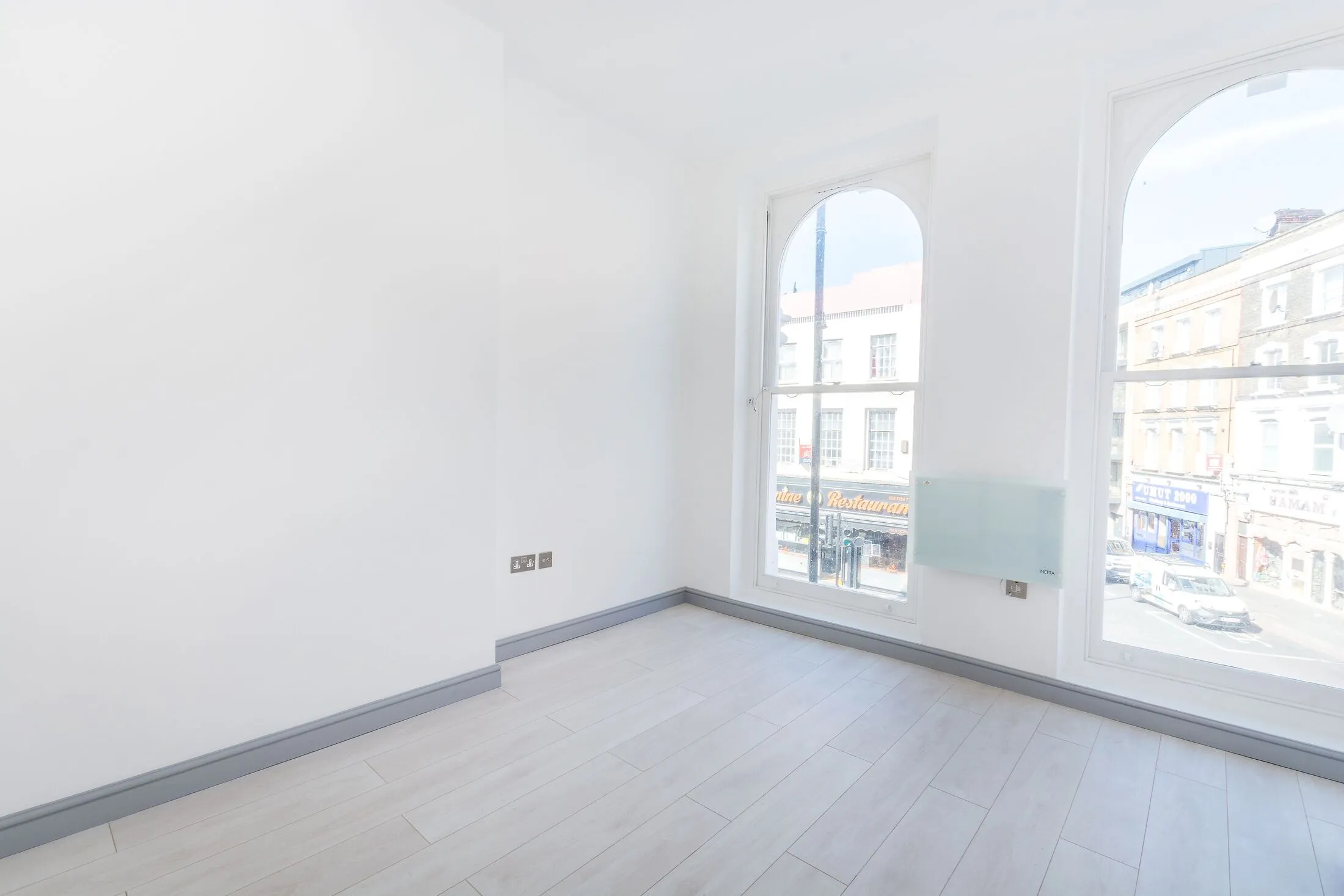 Flat Kingsland High Street in Greater London