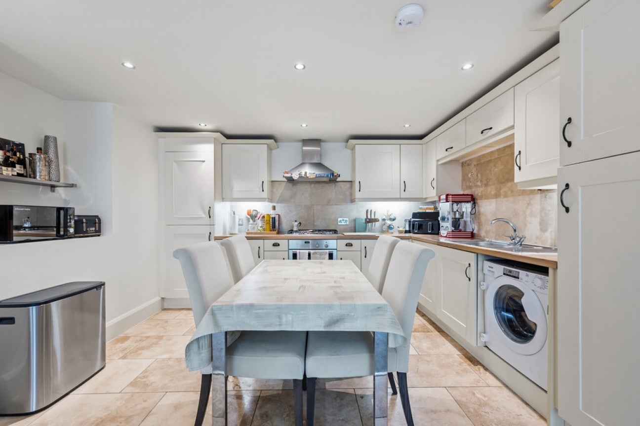 Flat Matlock Green in Derbyshire Dales
