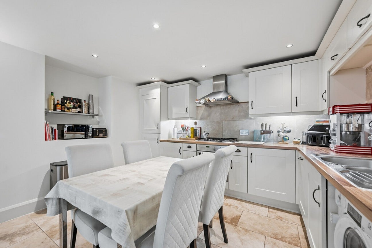 Flat Matlock Green in Derbyshire Dales