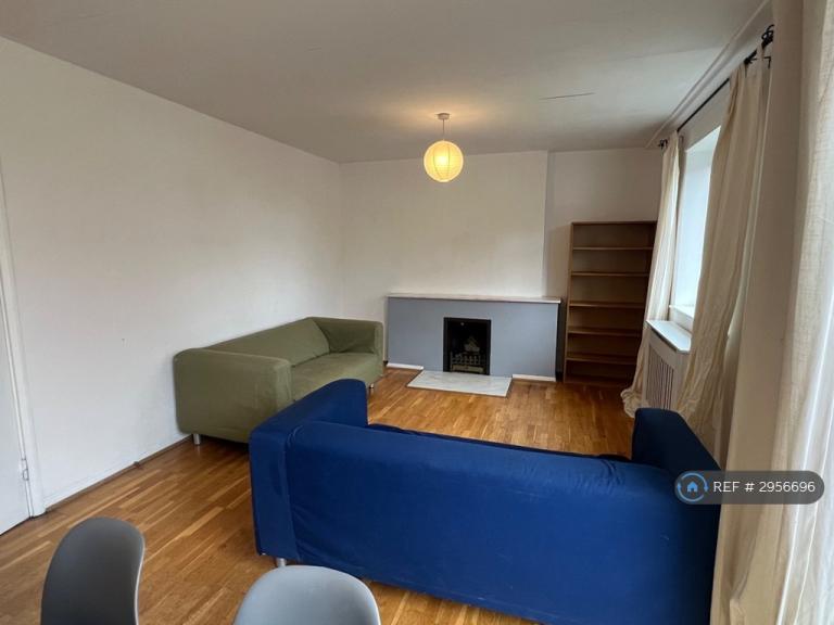 Flat Fortis Green in Greater London