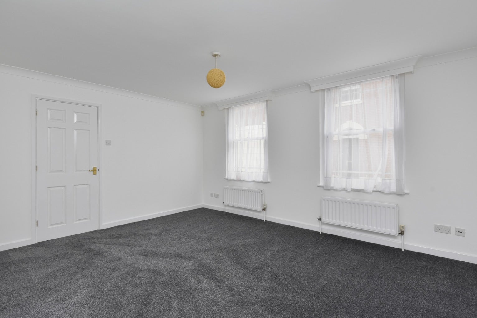 Flat Orient Place in Canterbury