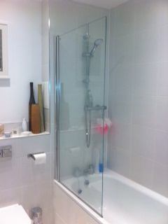 Flat Garratt Lane in Greater London