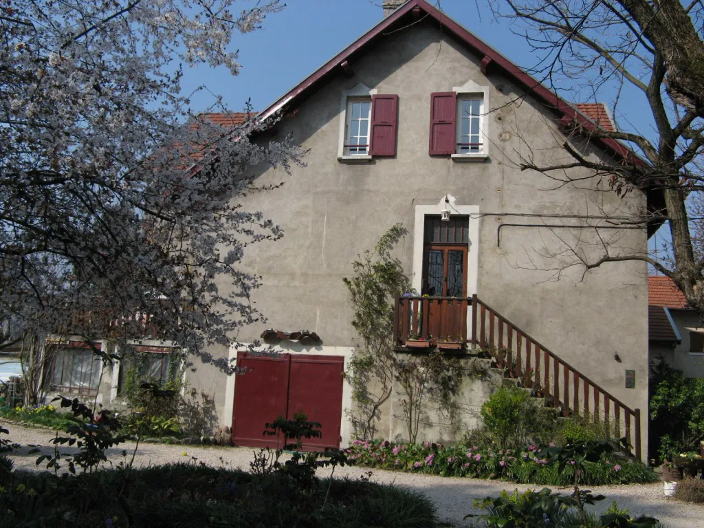 Chambre Cours de la Libération et du Général de Gaulle à Grenoble
