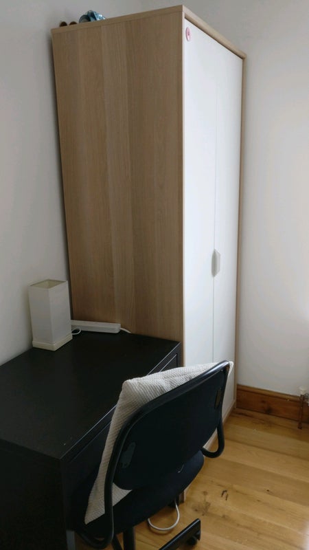 Room Stirling Road in Greater London