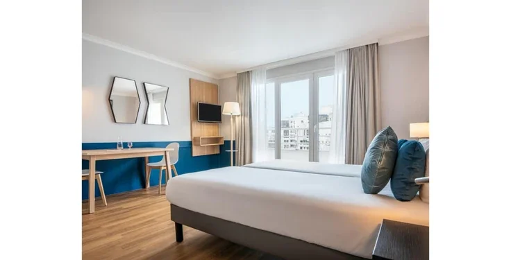Appartement Place Charras à Courbevoie
