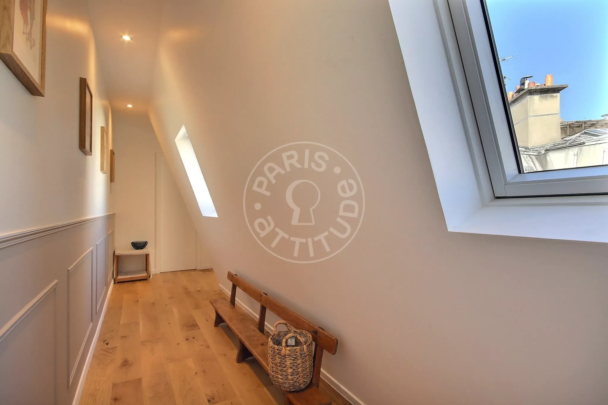 Appartement Rue La Fayette à Paris
