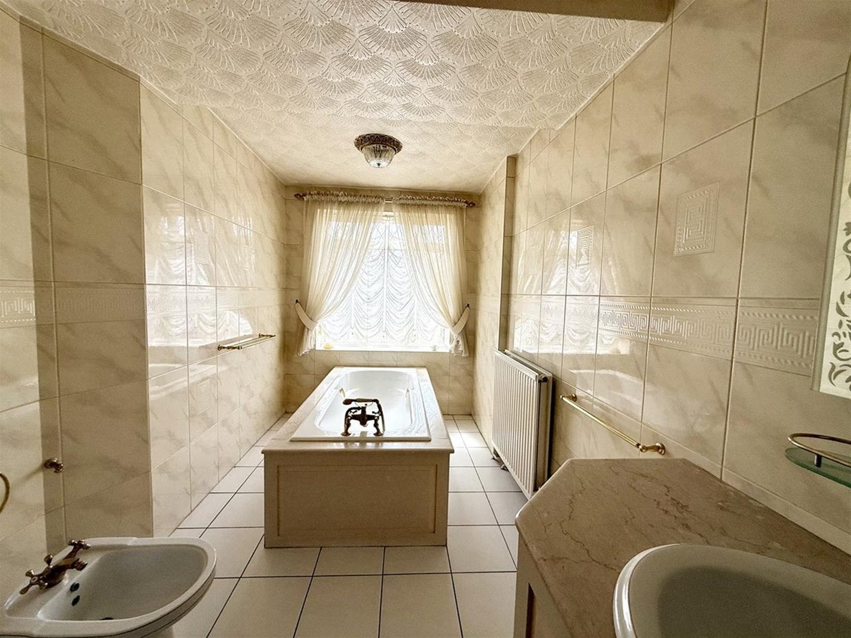 Room Langley Park Road in Wexham