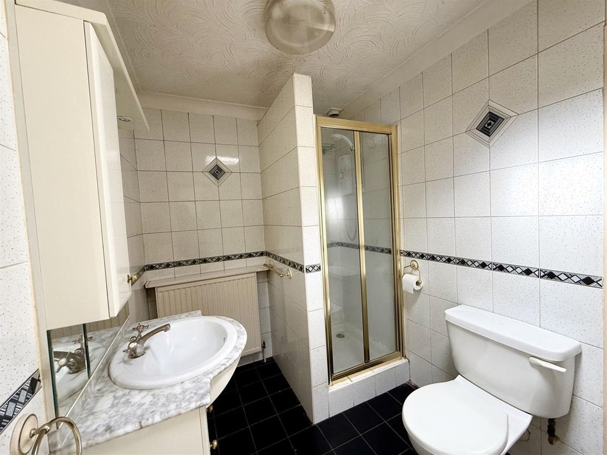 Room Langley Park Road in Wexham