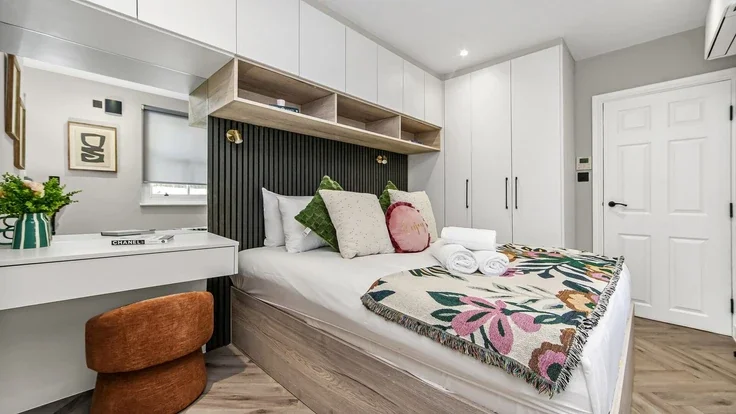 Flat Hornsey Road in Greater London