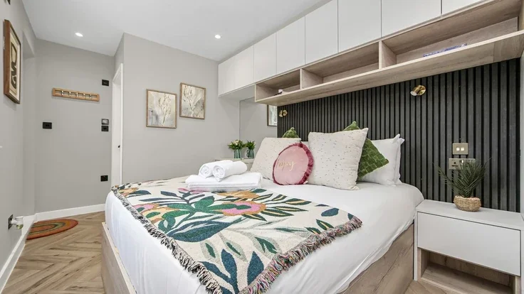 Flat Hornsey Road in Greater London