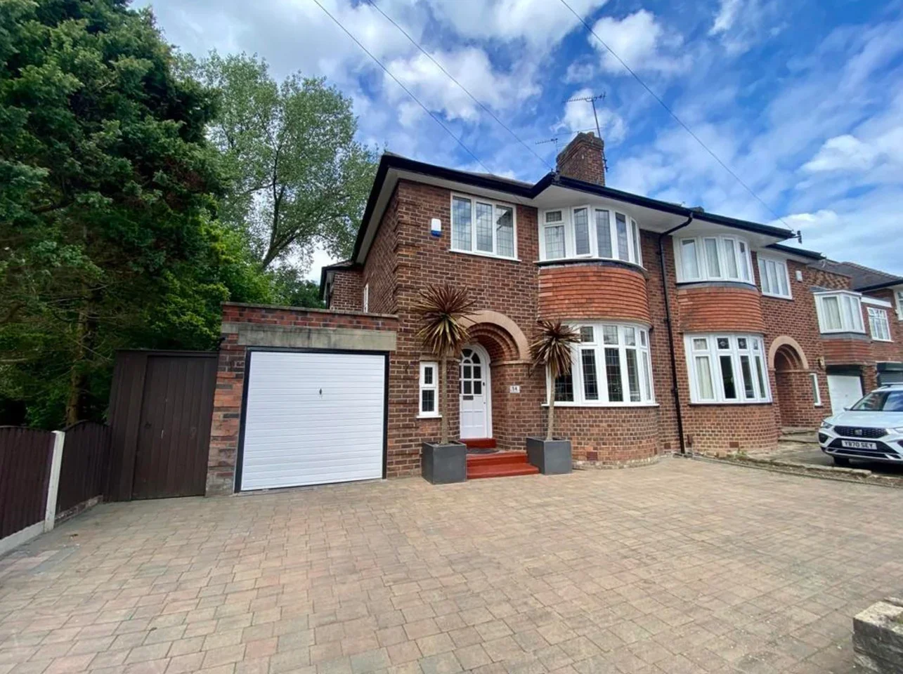 House Broadway Avenue in Cheadle