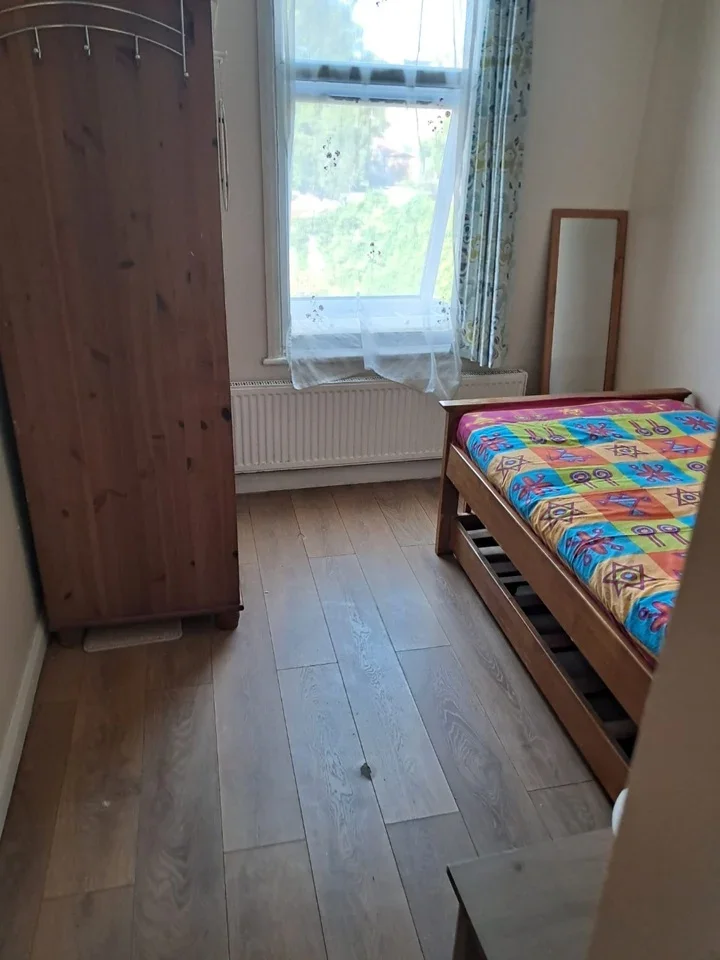 Room Thurso Street in Greater London