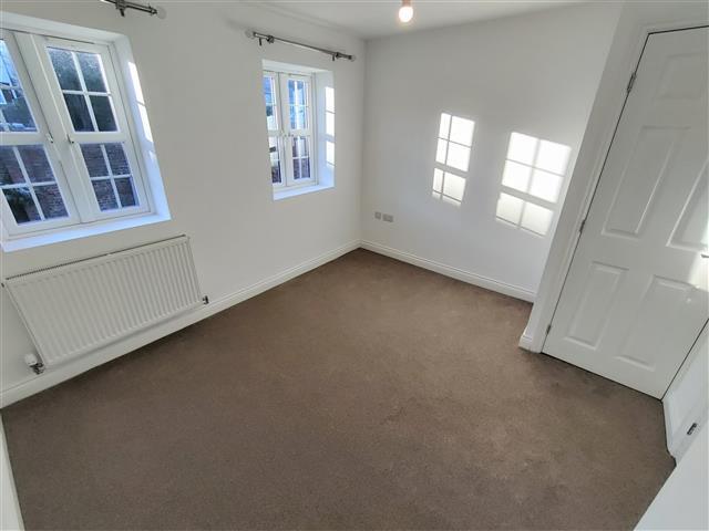 Flat Chapel Street in Stourbridge