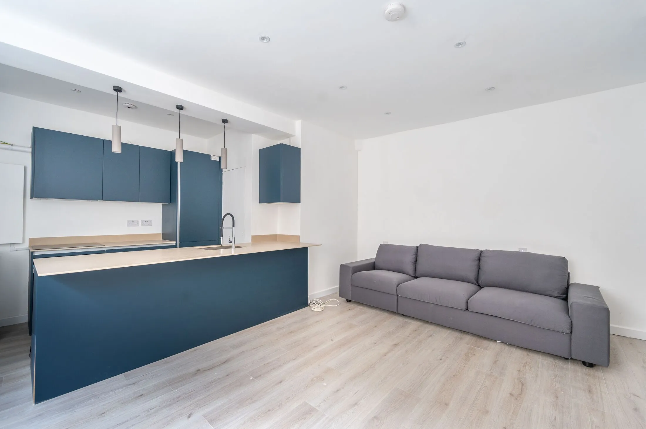 Flat Gloucester Terrace in City of Westminster