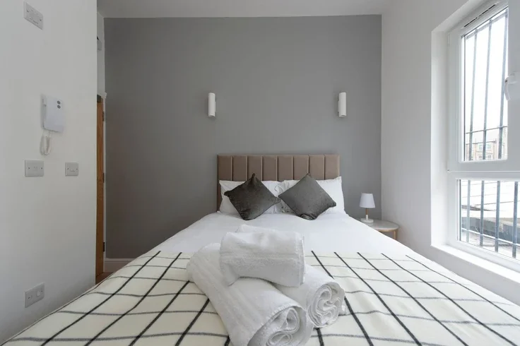 Flat Swinton Street in Greater London
