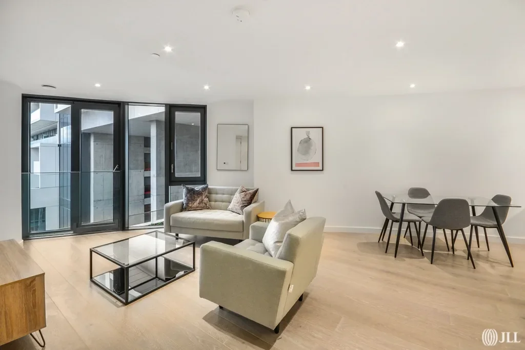 Flat Seven Sisters Road in Greater London