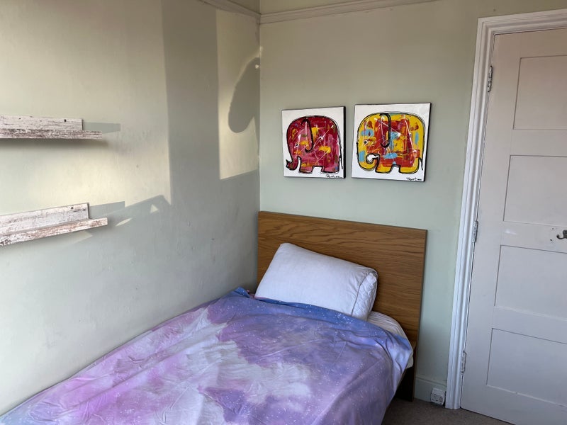 Room King George Avenue in Bournemouth
